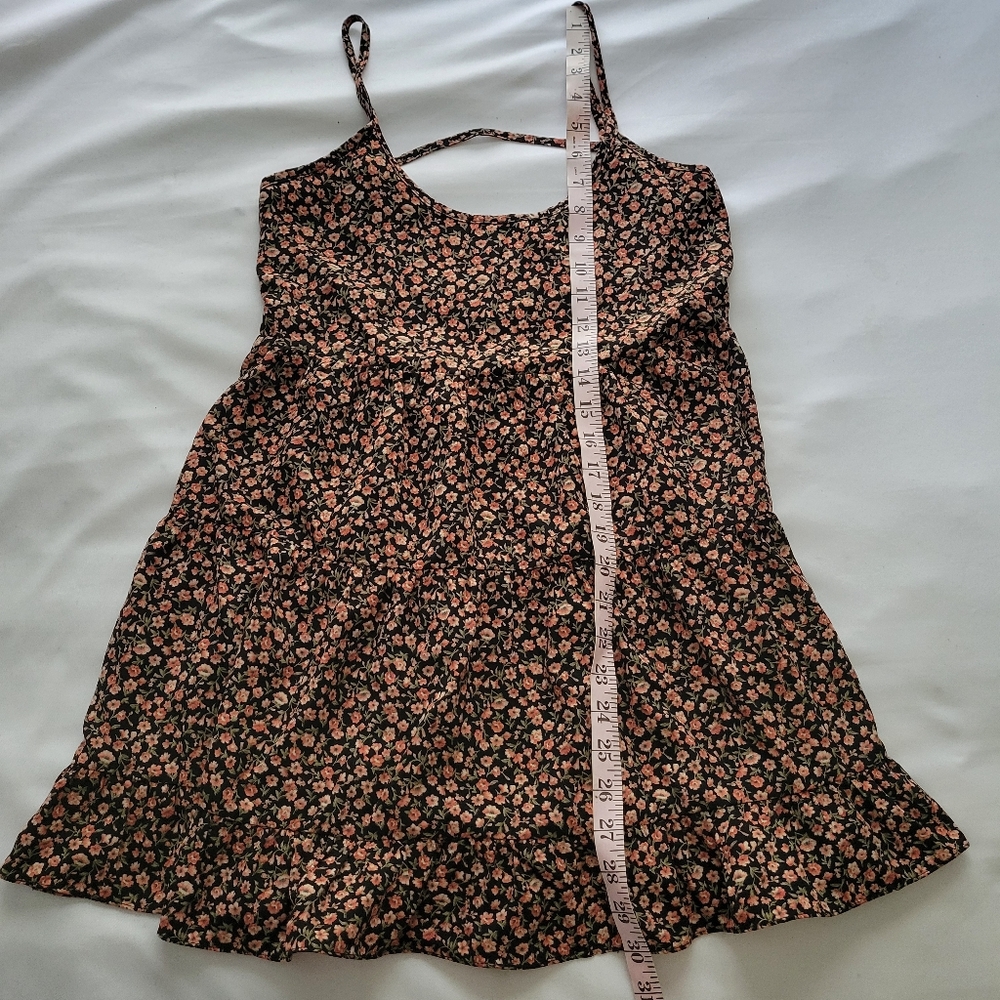 Floral Dress - Black and Pink - Picture 5 of 8